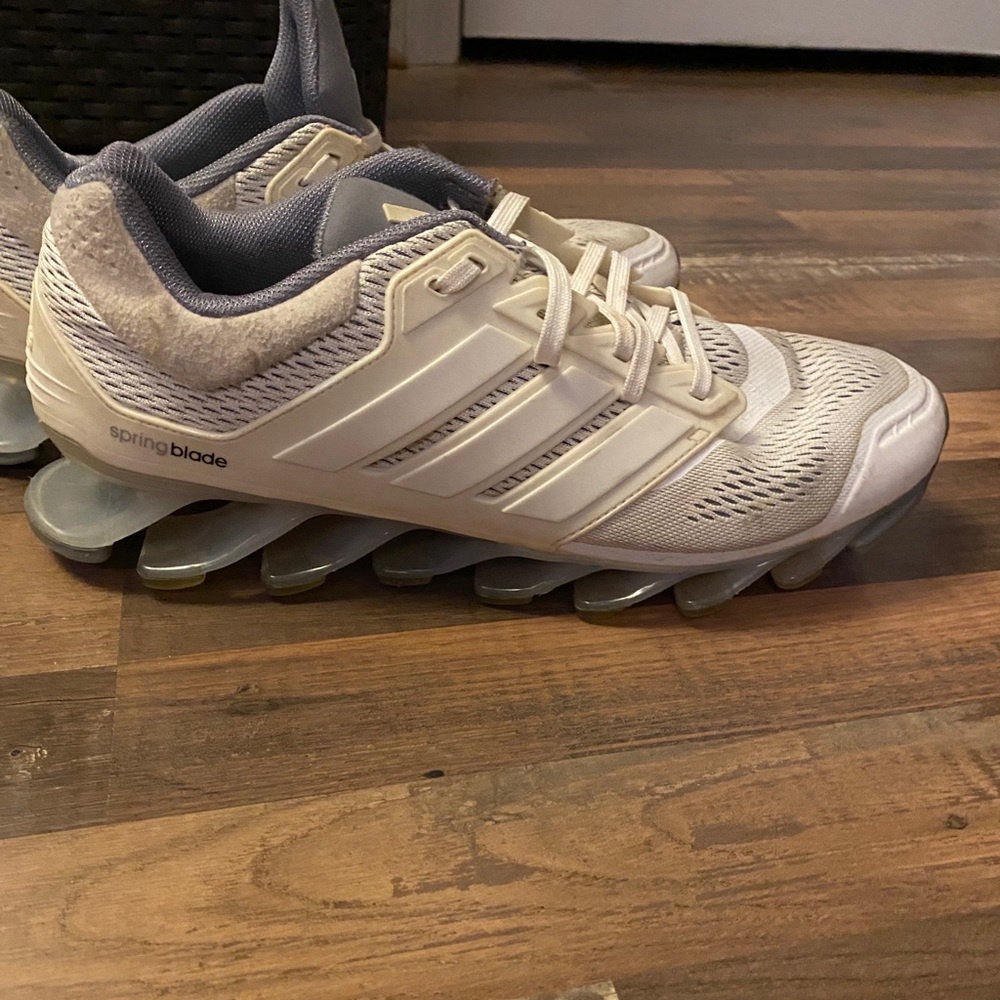 Adidas Spring Blade